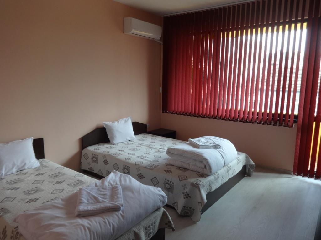 Guest House Karaulanov Elhovo  Zewnętrze zdjęcie