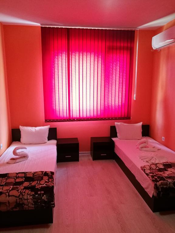 Guest House Karaulanov Elhovo  Zewnętrze zdjęcie