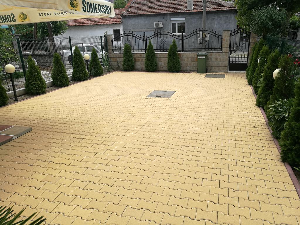 Guest House Karaulanov Elhovo  Zewnętrze zdjęcie